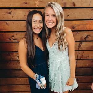 Meet your Posher, Delana